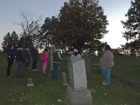 Linwood Cemetery Photo 6